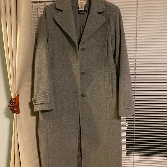 LL Bean Grey Wool Coat Size 10 - Picture 4 of 10